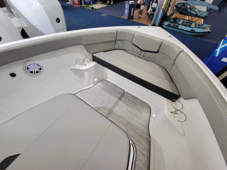 2026 Monterey Elite 25 Stern Drive US-RGFEE104J526 [photo 7]